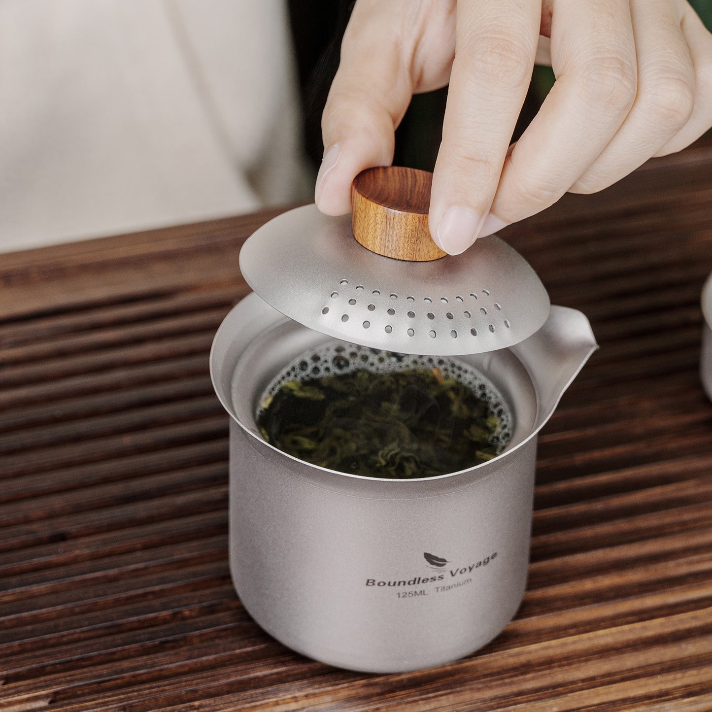 Boundless Voyage Titanium Titanium Double-Layer Tea Maker + 3pcs 30ml Tea Cups Lightweight Outdoor Camping Portable Tea pot sets