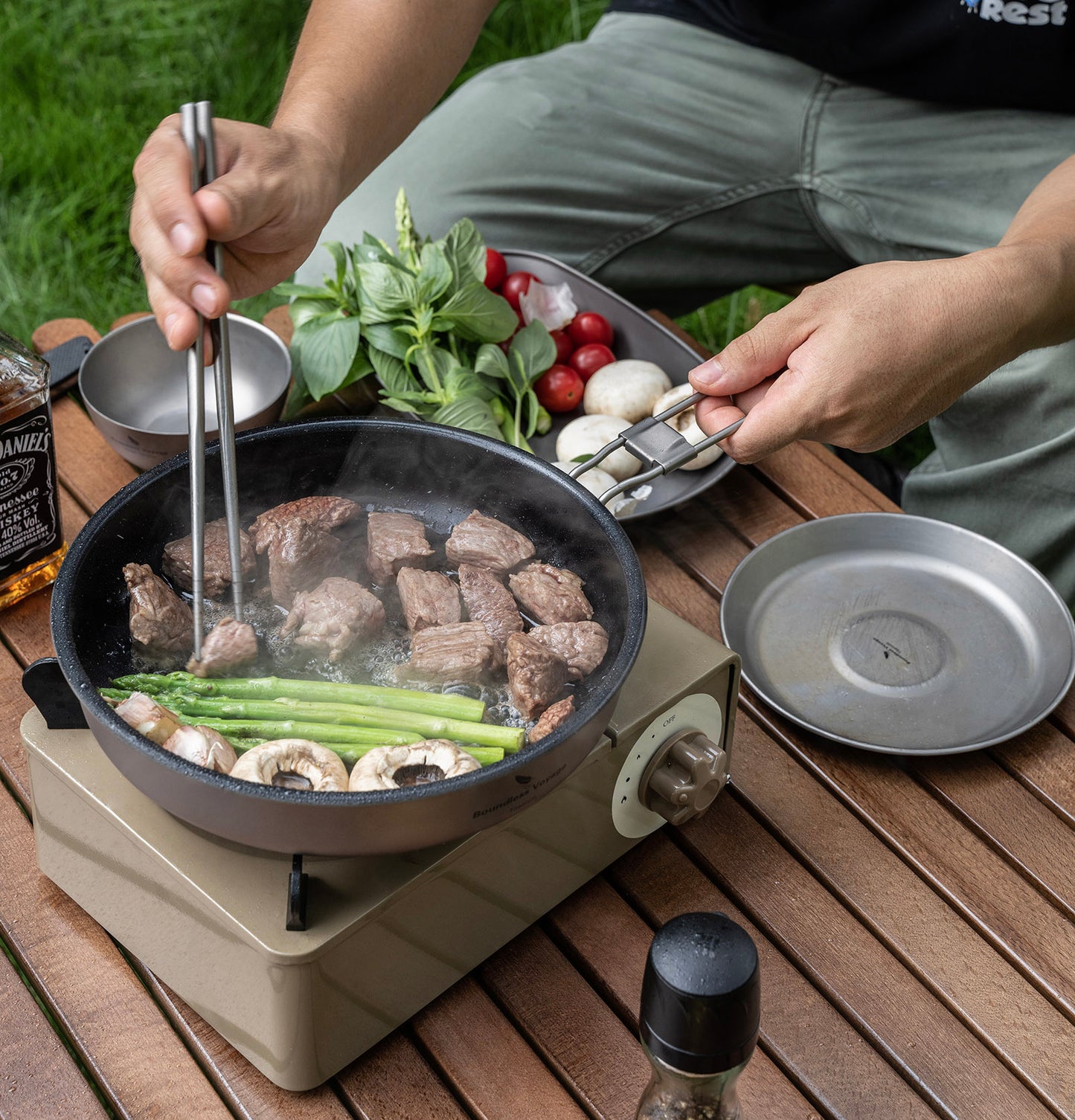 Boundless Voyage Titanium Non-stick Frying Pan Outdoor Camping Skillet with Folding Handle Lightweight Cookware