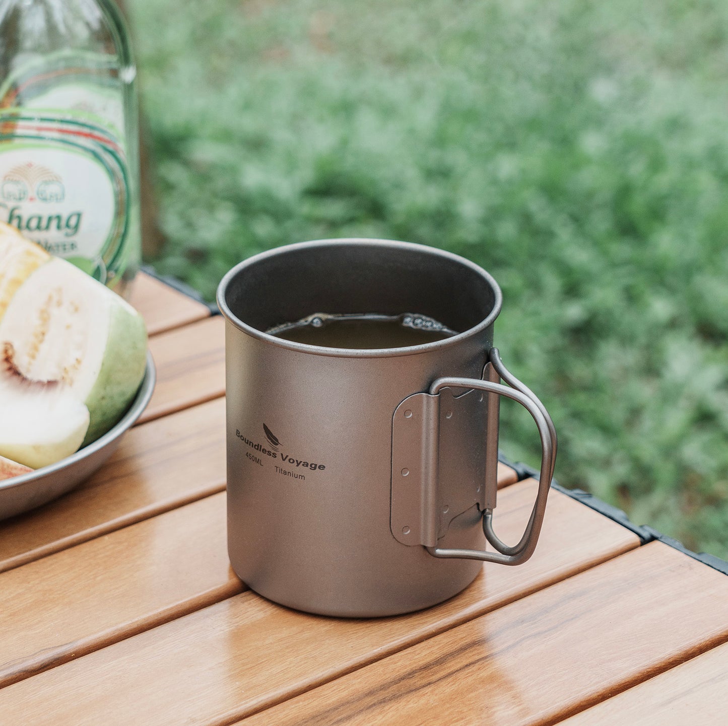 Unlimited Voyage 450ml Titanium Alloy Cup with Lid and Folding Handle for Outdoor Camping Ultra-Light Water Tea and Coffee Cup