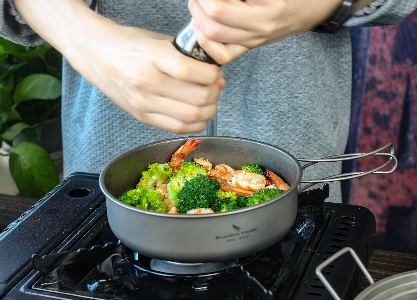 Boundless Voyage Multifunctional Titanium Steamer Soup Pot Frying Pan Set with Lid Outdoor Camping Wok Tea Tray Saucepan Mess Kit