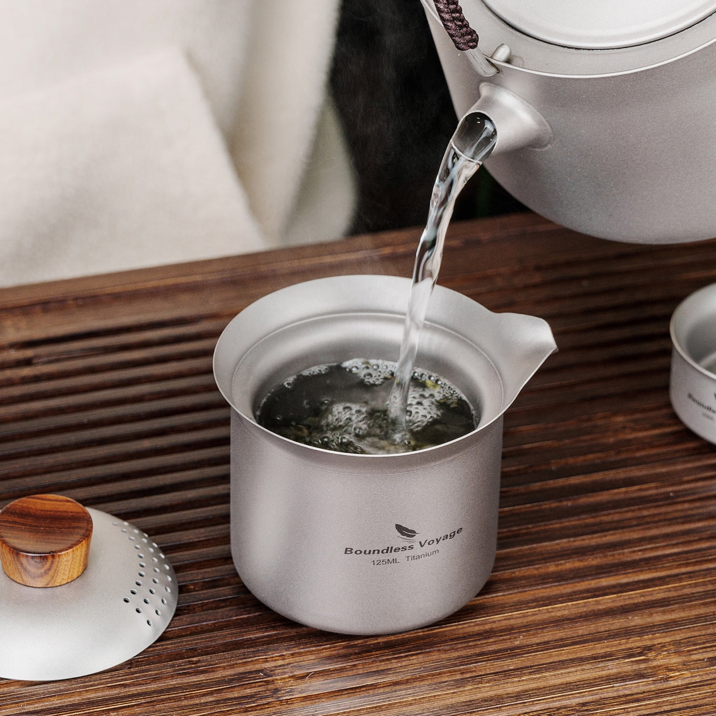Boundless Voyage Titanium Titanium Double-Layer Tea Maker + 3pcs 30ml Tea Cups Lightweight Outdoor Camping Portable Tea pot sets