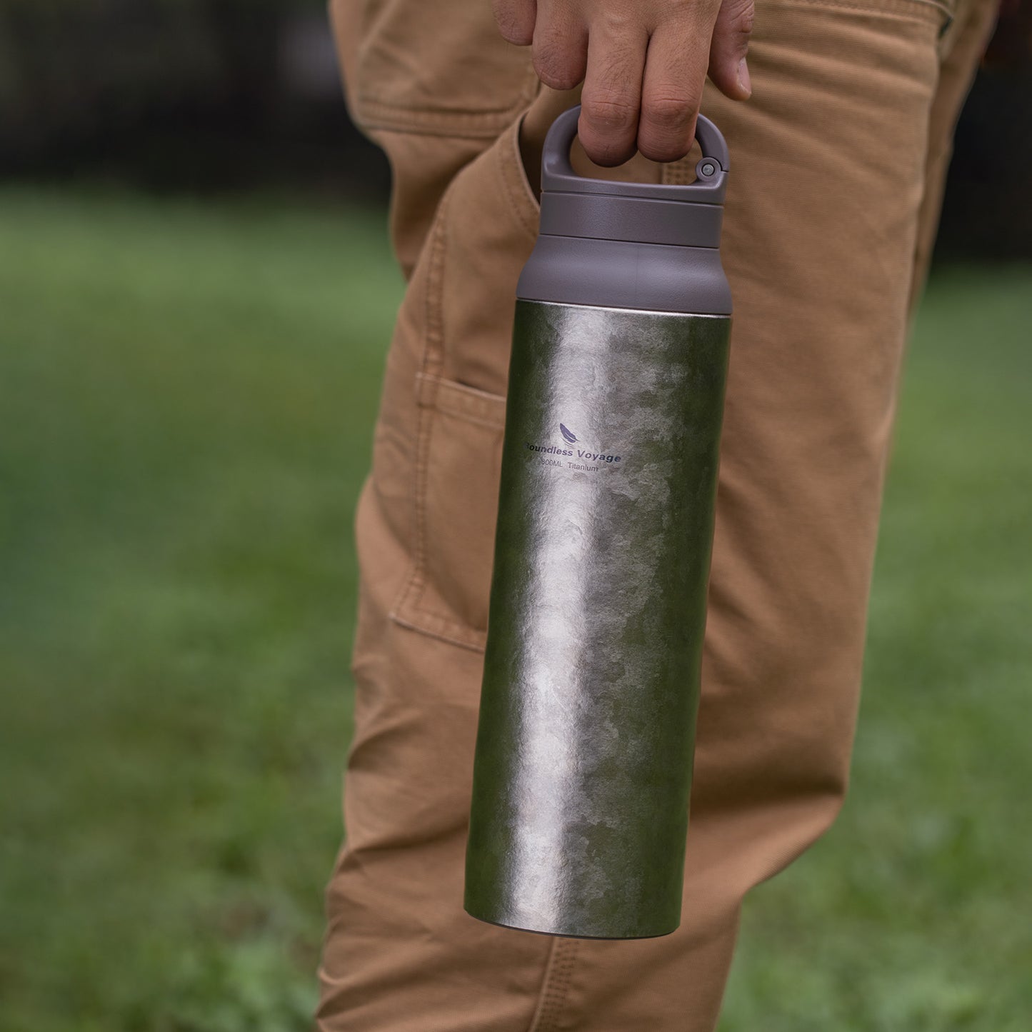 Boundless Voyage Titanium Water Bottle Vacuum Insulated Flask with Lid Water Jug, Keeps Hot or Cold (27oz/800ml)