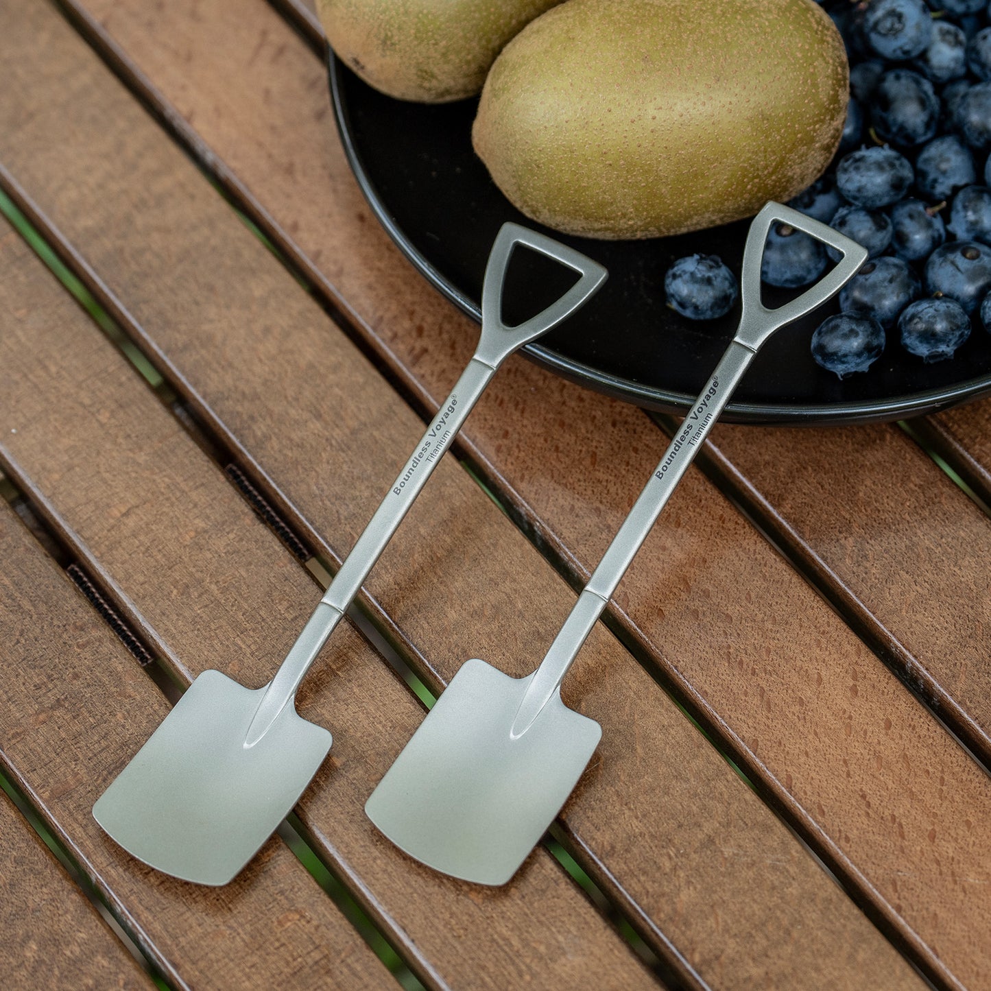 Boundless Voyage Mini Shovel-Shaped Titanium Spoon Creative Cute Dessert, Ice Cream, Fruit, Spoon Lightweight and Durable Tableware Outdoor Camping Home Used