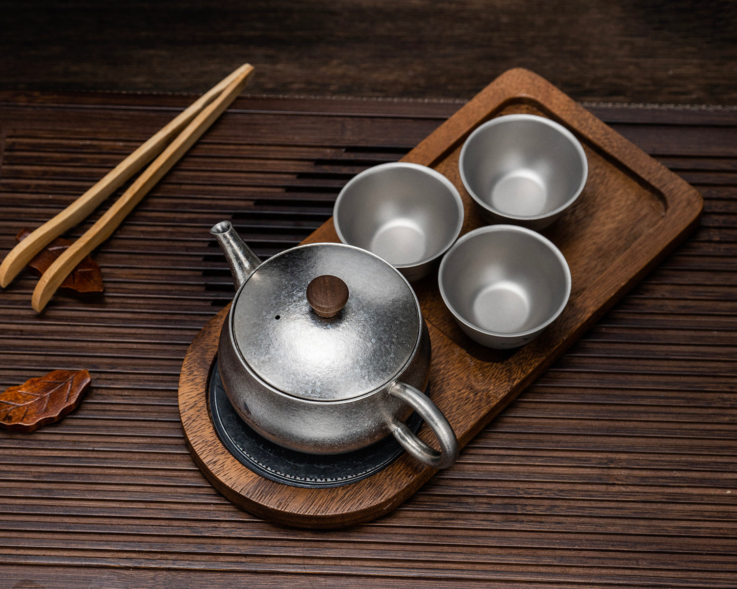 260ml Titanium Teapot with Filter Durable Chinese Kung Fu Tea Set for Adults Lightweight Travel Portable Tea Pot with Wide Spout for Loose Leaf