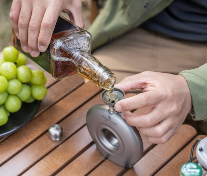 Boundless Voyage Titanium Titanium Flask 180ML+funnel for Camping Home Whiskey Flask