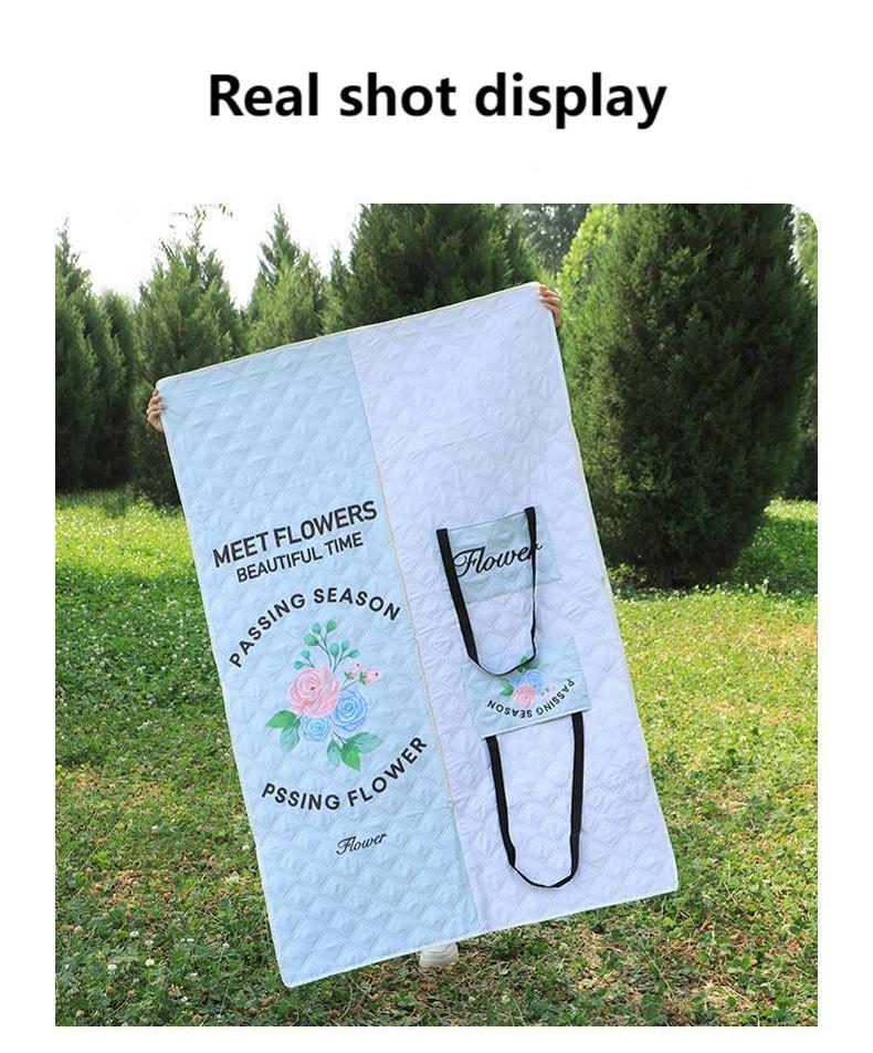 Foldable Picnic Blanket Backpack | Portable Outdoor Mat with Zipper | Waterproof & Moisture-Proof